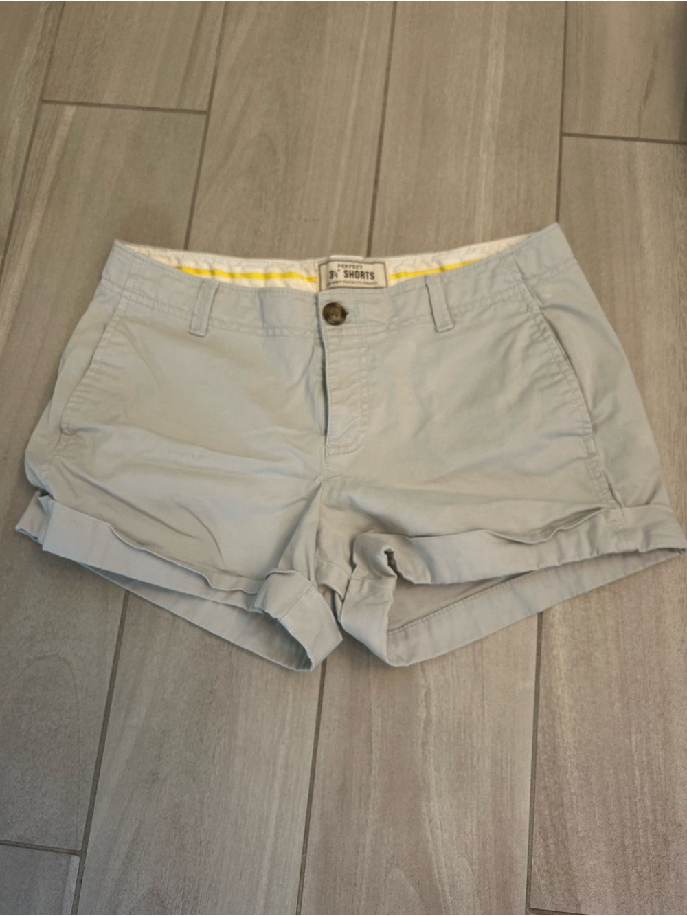 Old Navy Light Gray Women's Casual Cotton Shorts